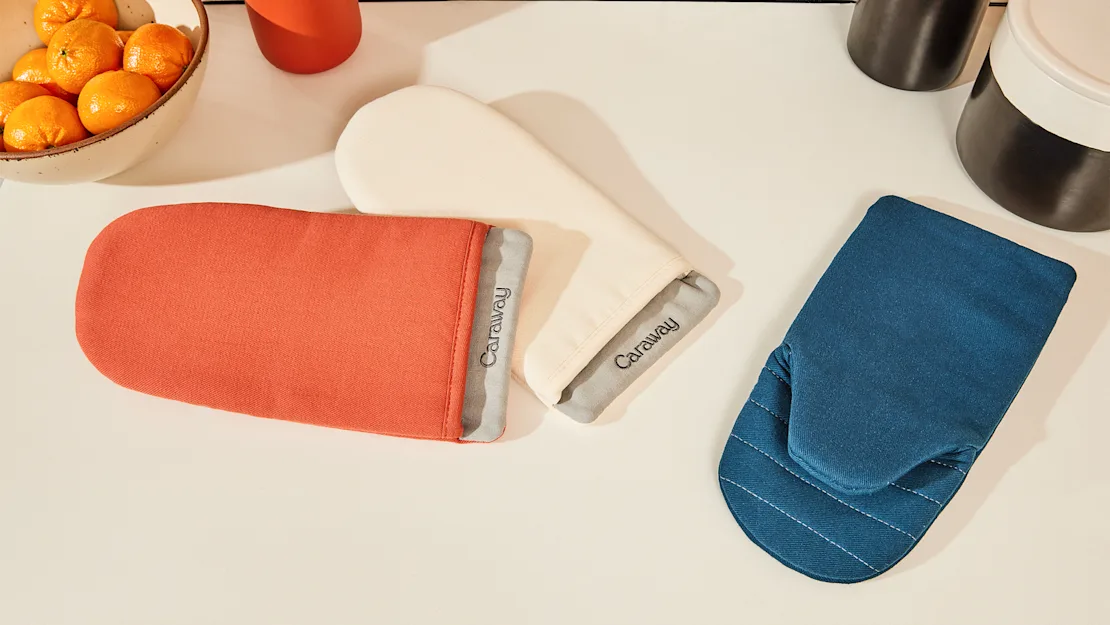 How To Wash Oven Mitts and Other Kitchen Linens